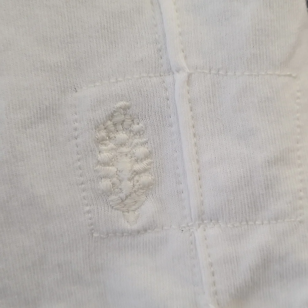 WILL BE GONE SOON) NWOT) "All Stars Solid Shorts In White - Picture 8 of 16